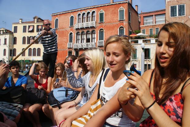 �berfahrt �ber den Canale Grande in der Gondel